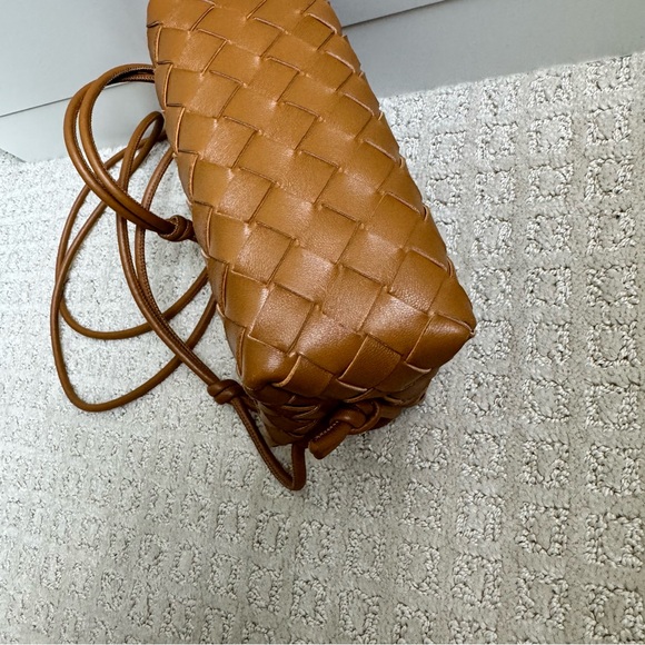 Bottega Veneta Mini Loop Camera Bag Camel Brown - Picture 7 of 13